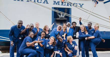 France - L'ONG internationale Mercy Ships intensifie son aide médicale de chirurgie en Afrique subsaharienne