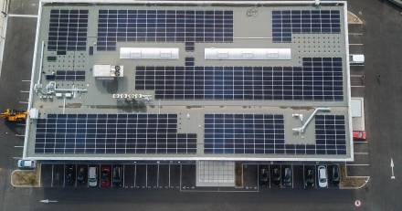France - LivingPackets atteint la neutralité énergétique grâce à ses 586 panneaux solaires